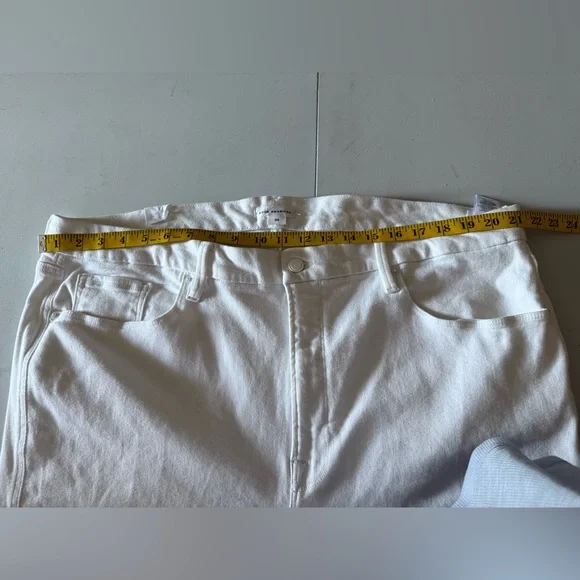 Good American Curve White Straight Jeans . Size 24 - Picture 12 of 12